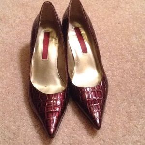 Women's snake skin heel